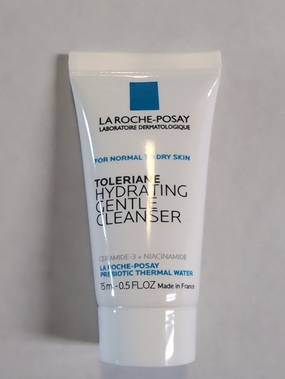 LA ROCHE-POSAY Toleriane Hydrating & Purifying Skincare Set - Picture 3 of 5
